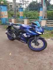 YAMAHA R15 V3